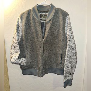 Natural Reflections Gray Fleece Full Zip Jacket w/ Pockets